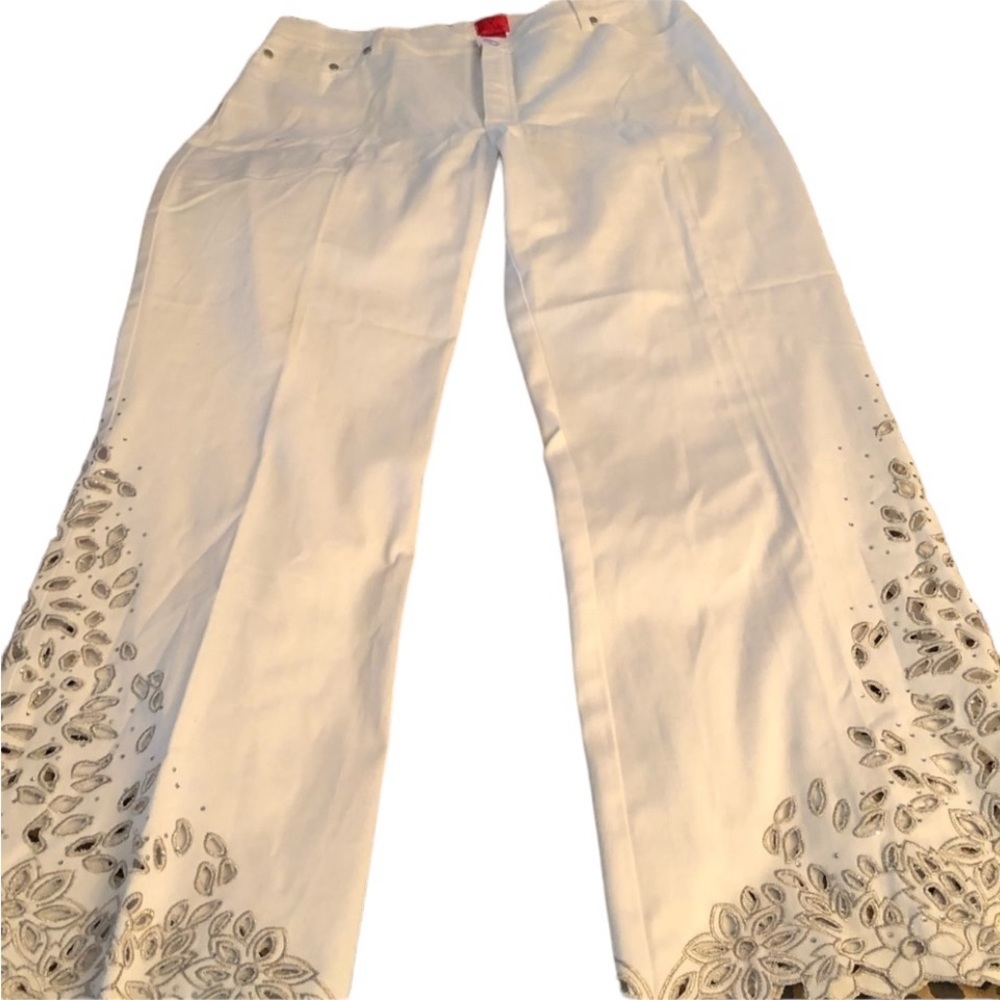 Very Vera size 14 white jeans high rise wide leg embellished has stretch